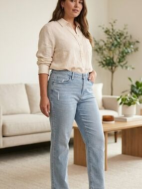a.n.a Light Blue Straight Leg Jeans for Women Size 12p 70% Cotton